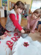 ilustracja do wpisu 
Dokarmiamy ptaki