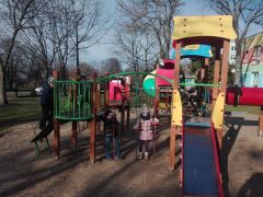 ilustracja do wpisu 
WESOŁE ZABAWY NA PLACU ZABAW