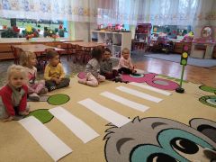 ilustracja do wpisu 
Bezpieczna droga do przedszkola - poznajemy zasady bezpiecznego przechodzenia przez przejście dla pieszych