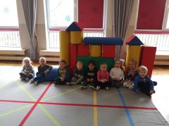 ilustracja do wpisu 
Zabawy na górnym holu przedszkolnym