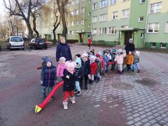 ilustracja do wpisu 
Spacer i zabawy na placu przedszkolnym