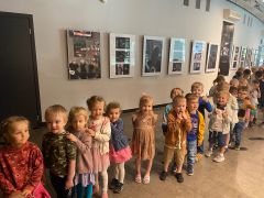 ilustracja do wpisu 
Wyjście do Białostockiego Teatru Lalek na przestawienie pt. „Karmelek” 30.05.2023r