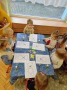 ilustracja do wpisu 
"Miś"- praca plastyczna- wyklejanie kolorowymi skrawkami papieru