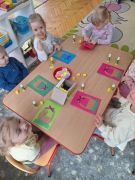 ilustracja do wpisu 
"Wielkanocna pocztówka"- udział w Kiermaszu Wielkanocnym- rozwijanie empatii, kształtowanie postaw społecznych