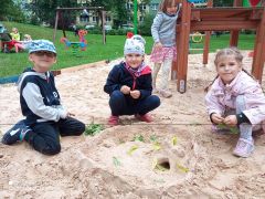 ilustracja do wpisu 
Zabawy w ogrodzie przedszkolnym