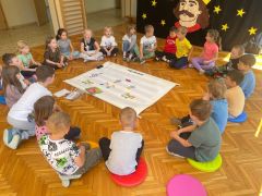 ilustracja do wpisu 
Zajęcia z Rytmiki🎶🎶🎼