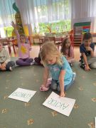 ilustracja do wpisu 
„Film z przedszkola” Jakie osoby pracują nad przygotowaniem filmu?- zajęcia dydaktyczne📽️🎬🎦🎞️