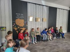 ilustracja do wpisu 
Z wizytą w Muzeum Wojska na zajęciach pt. "Strażnicy symboli"