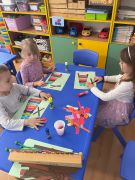 ilustracja do wpisu 
„Kolorowe dzwoneczki” – praca twórcza z papieru🎨