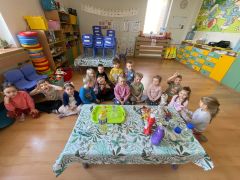 ilustracja do wpisu 
Eksperymentujemy z lampą lawą 🧪