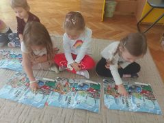 ilustracja do wpisu 
Bezpieczna droga do przedszkola - praca z książką