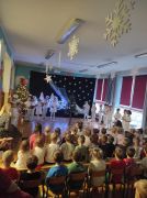 ilustracja do wpisu 
Jasełka- przedstawienie teatralne w wykonaniu gr V "Muminki"