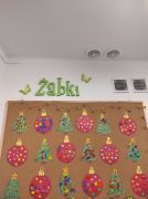 ilustracja do wpisu 
Piękna choinka, kolorowa bombka- praca plastyczna