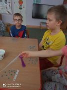 ilustracja do wpisu 
Woda i olej - co jest silniejsze?